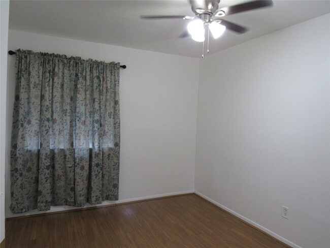Building Photo - 8506 Sorrel Dr