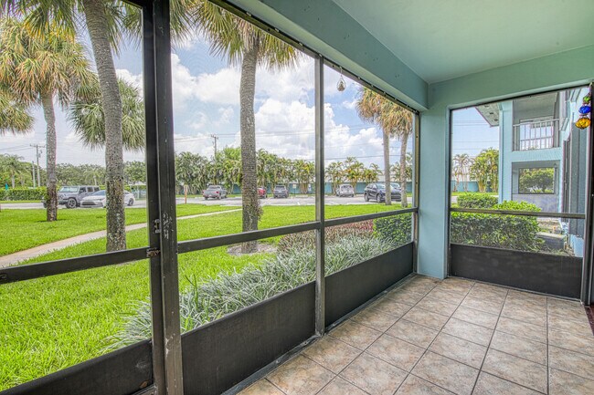 Building Photo - 950 S Kanner Hwy