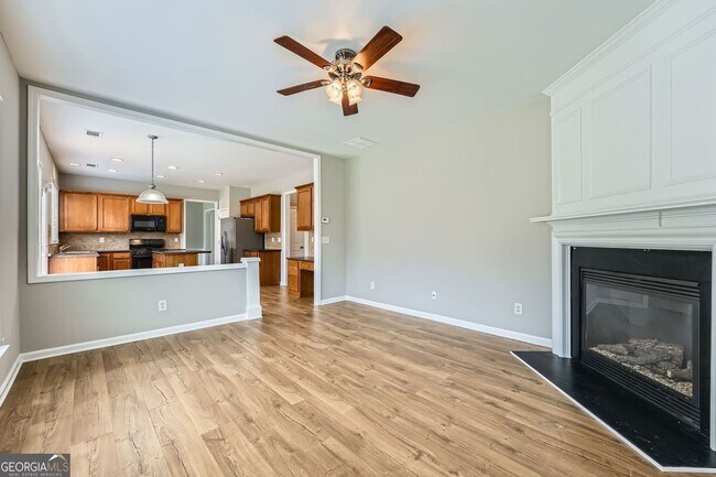 Building Photo - 2310 Vistoria Dr