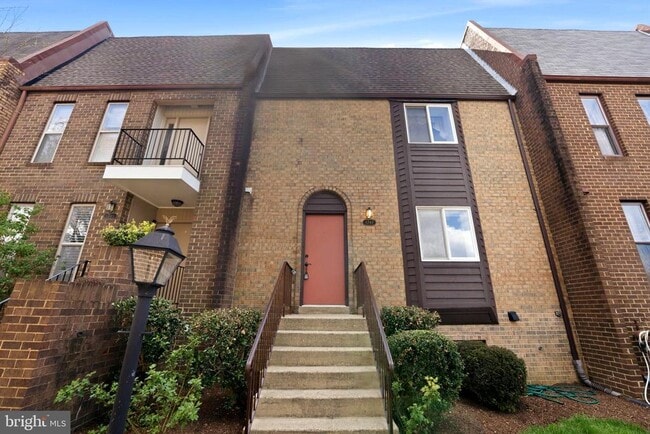 Building Photo - 1747 Cy Ct