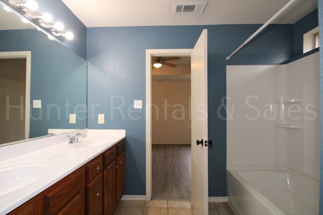 Building Photo - Perfect Four-Bedroom!