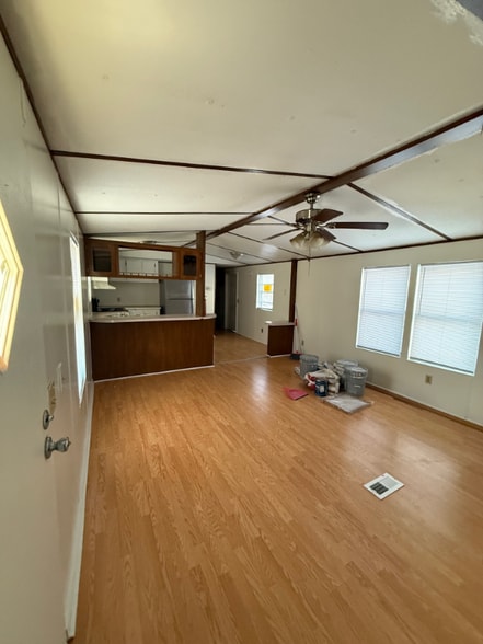 Building Photo - 298 Farley Cir