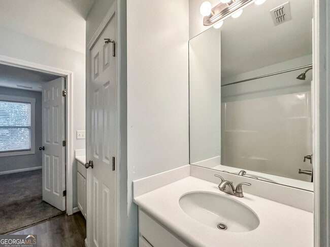 Building Photo - 3618 Griffin Dr