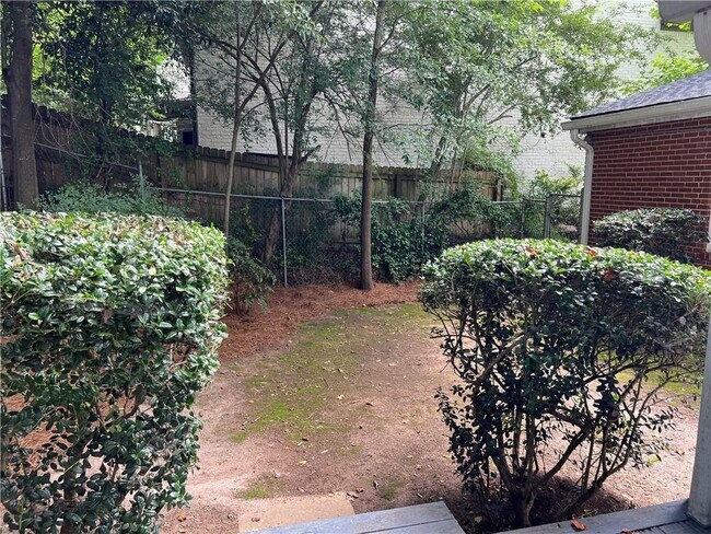 Building Photo - 2454 Drew Valley Rd NE