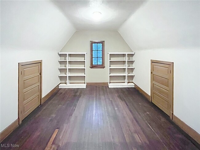 Building Photo - 2265 Stillman Rd