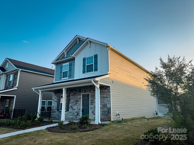 Building Photo - 211 Orson Oaks Ln