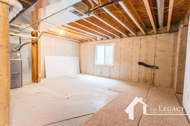 Building Photo - Westside Townhome