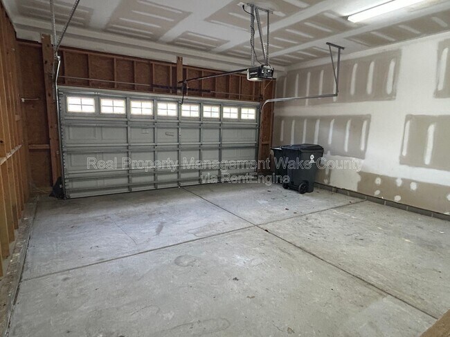 Building Photo - 142 Bexley Way