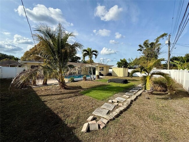 Building Photo - 6957 18th St N