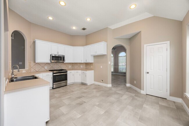 Building Photo - 12807 Sienna Trails Dr