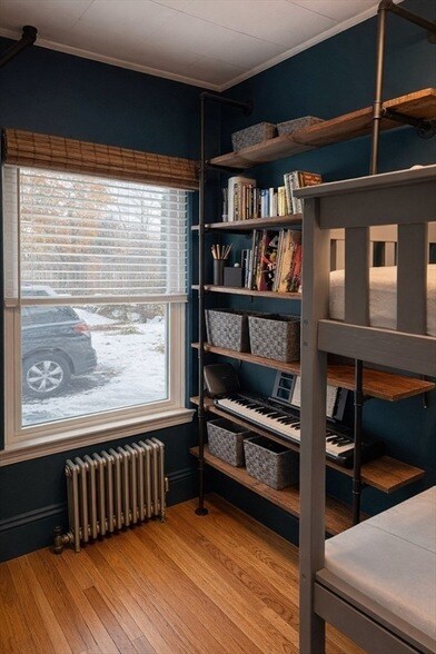 Building Photo - 58 Bennett St