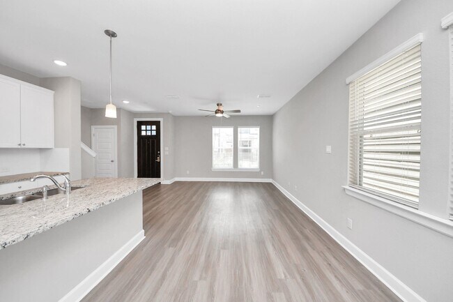 Building Photo - 5300 Berkeley Knl Cir