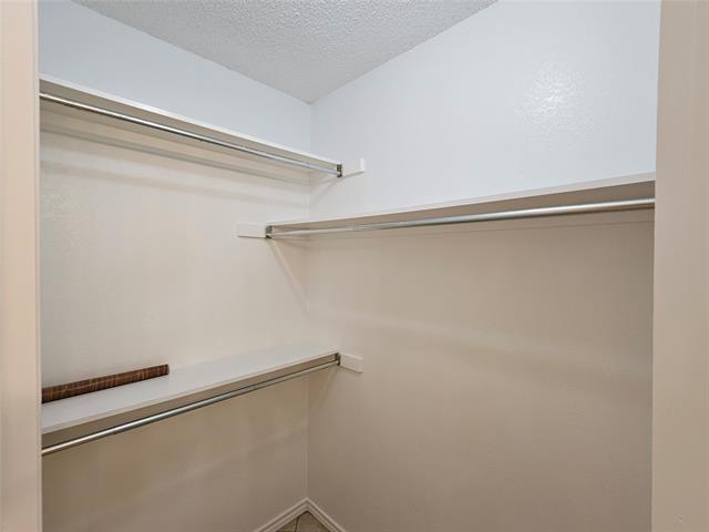 Building Photo - 517 Vicki Ln