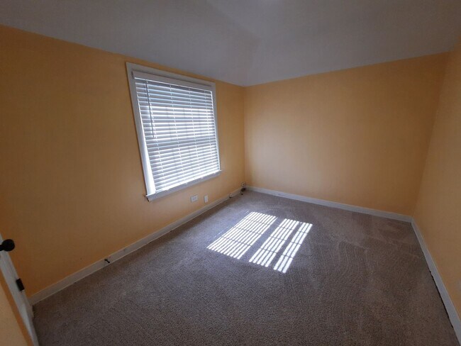 Building Photo - 3Br/2Bath House in Evanston $3,600/m