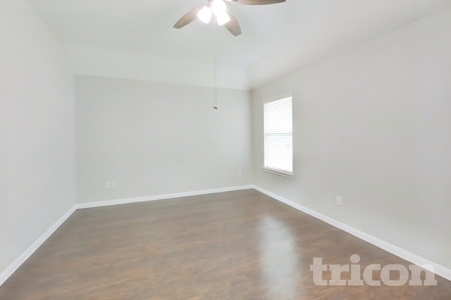Building Photo - 21427 Wilona Way