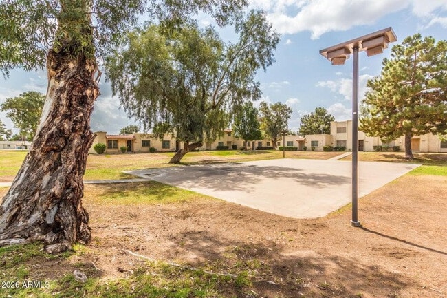 Building Photo - 3109 W Harmont Dr