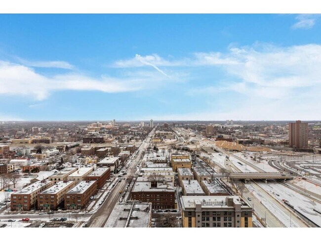 Building Photo - 500 E Grant St