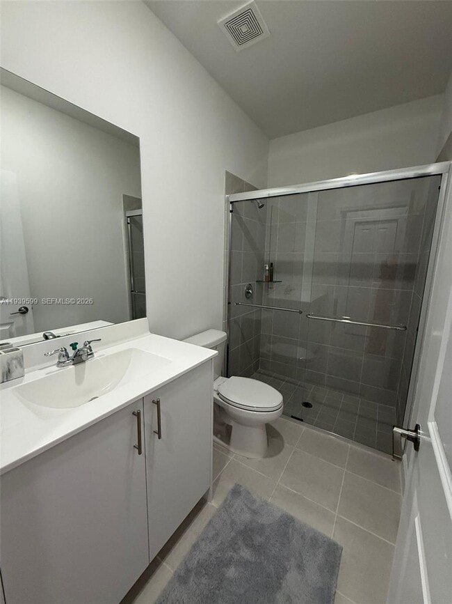 Building Photo - 2832 SE 23rd Ave