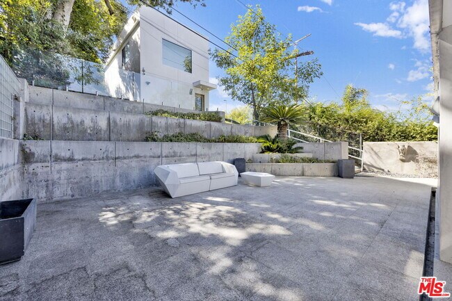 Building Photo - 4051 Weslin Ave