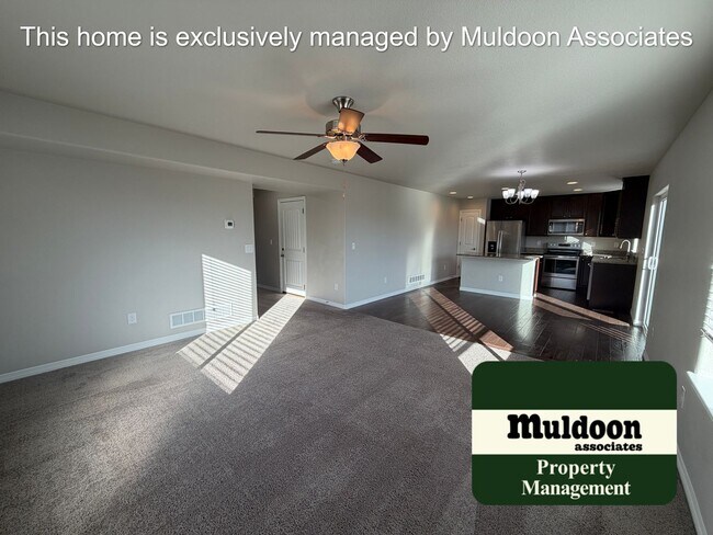 Building Photo - Newer build ready to move in!