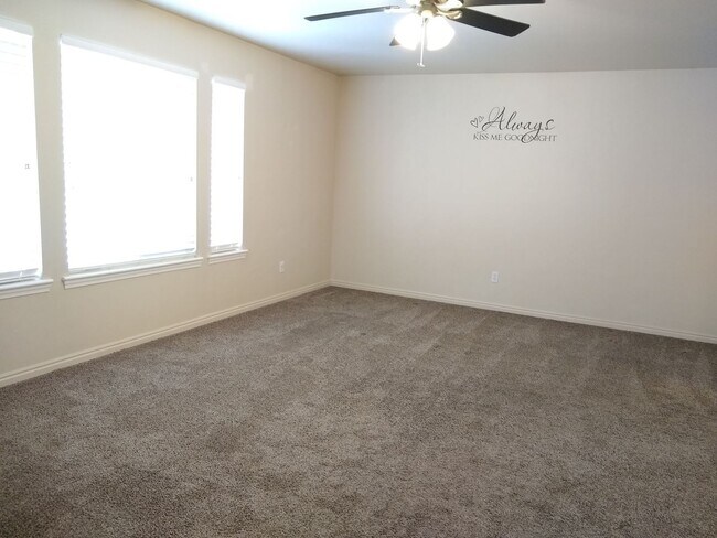 Building Photo - BEAUTIFUL 4 BED 2.5 BATH HOME FOR RENT IN LEHI!!!