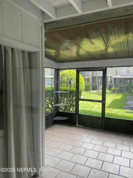 Building Photo - 695 A1A N