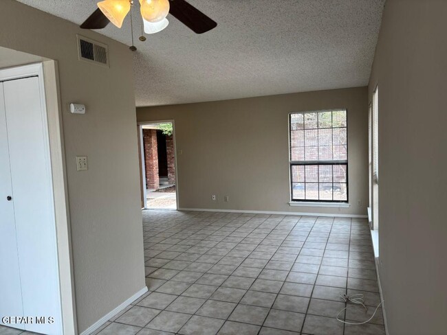 Building Photo - 2025 Amy Sue Dr