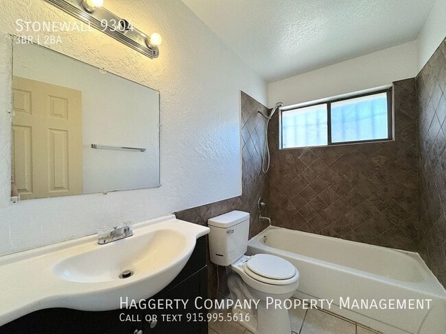 Building Photo - Stonewall 9304-