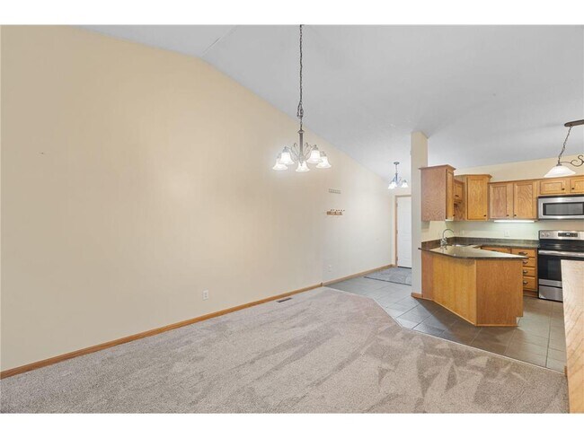 Building Photo - 7626 Fox Creek Ct