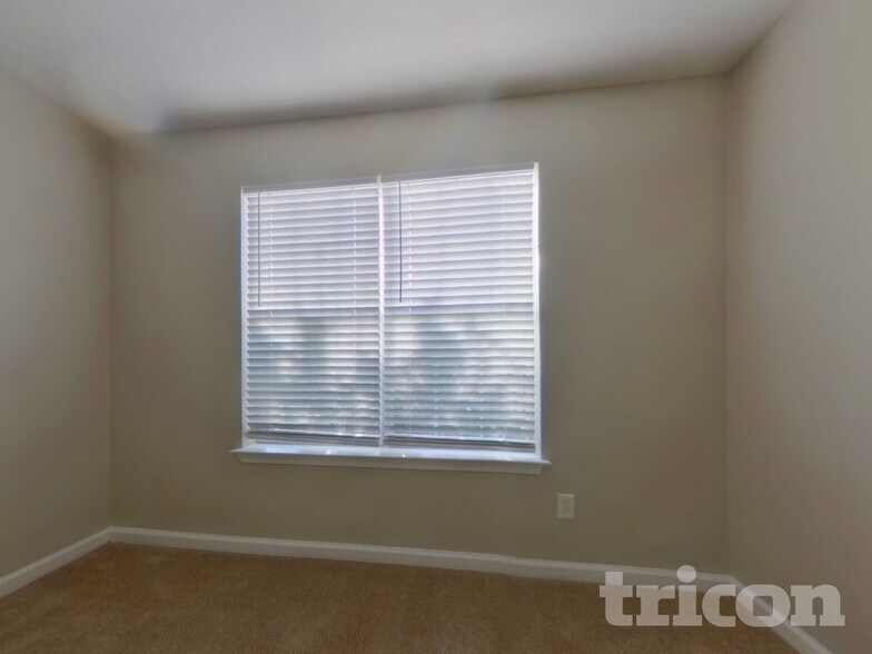 Building Photo - 1260 Wilkes Crest Dr NE