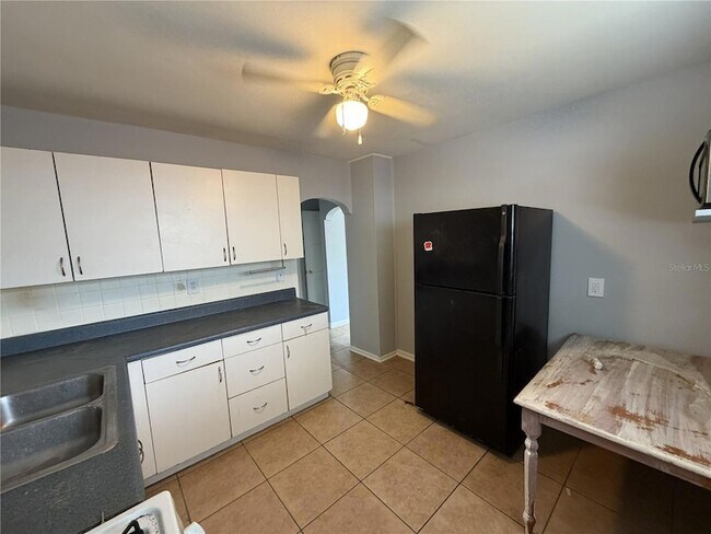 Building Photo - 370 3rd St NW