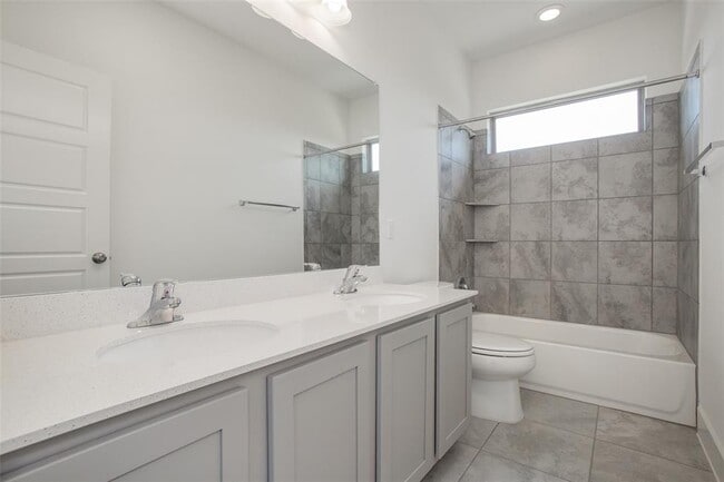 Building Photo - 620 Golden Glory Rd