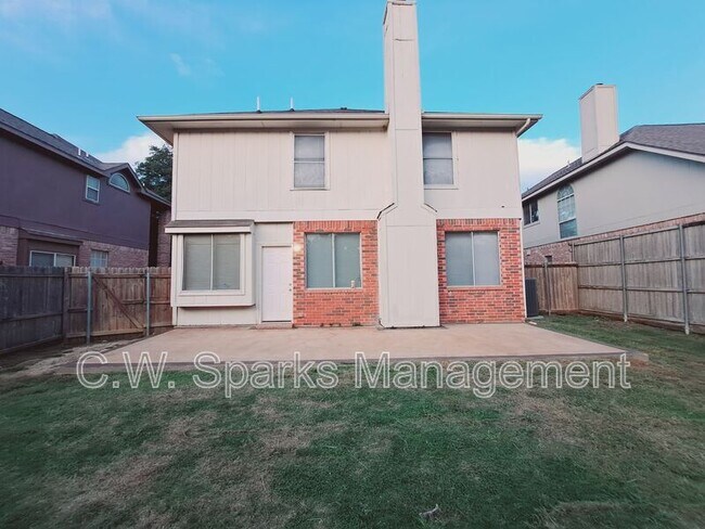 Building Photo - 4617 Sandera Ln