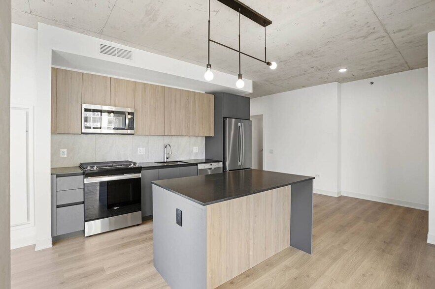 Building Photo - 258 W Polk St