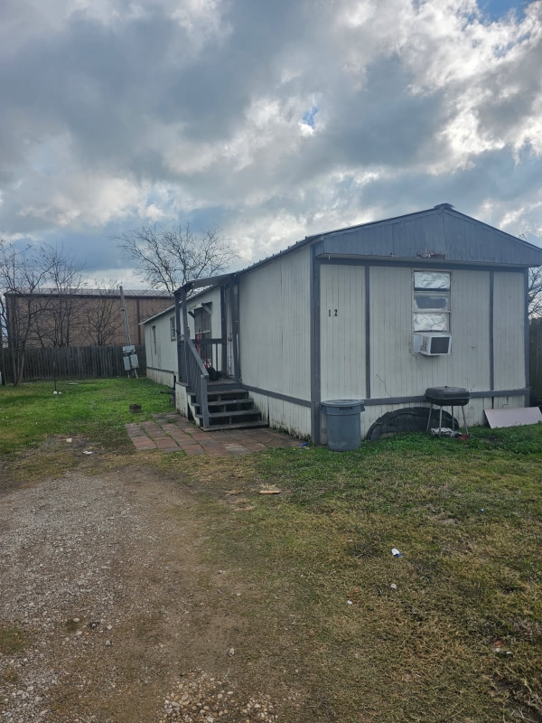 Building Photo - 1801 S Business 45