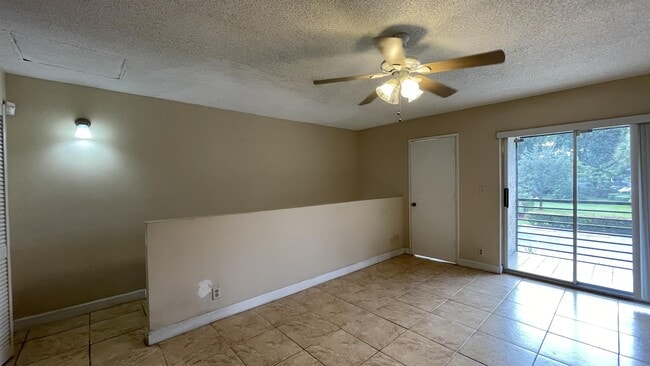 Building Photo - 109 Gardens Dr