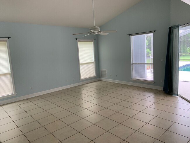 Building Photo - 5 Bedroom/3.5 Bathroom Pool Home On Cul-De-Sac Minutes from Downtown Windermere!!!
