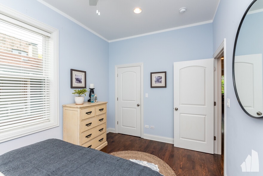 Building Photo - 839 Lyman Ave