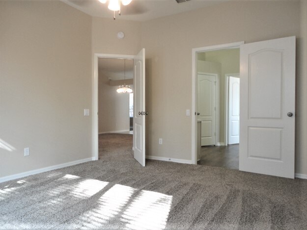 Building Photo - 9309 Hunters Park Way