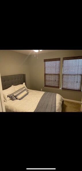 Guest Bedroom 2 - 1759 Fleetwood Dr