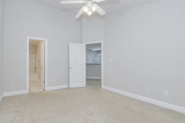 Building Photo - 275 Caldwell Cir