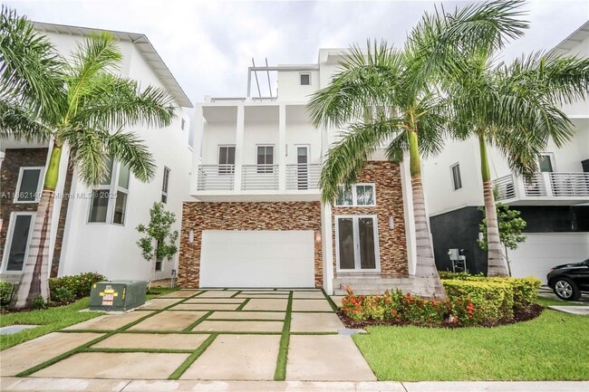 Primary Photo - 8241 NW 34th St