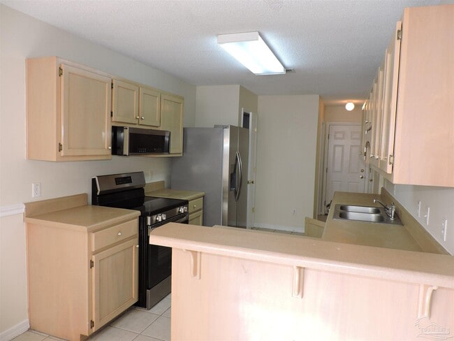 Building Photo - 3296 Two Sisters Wy