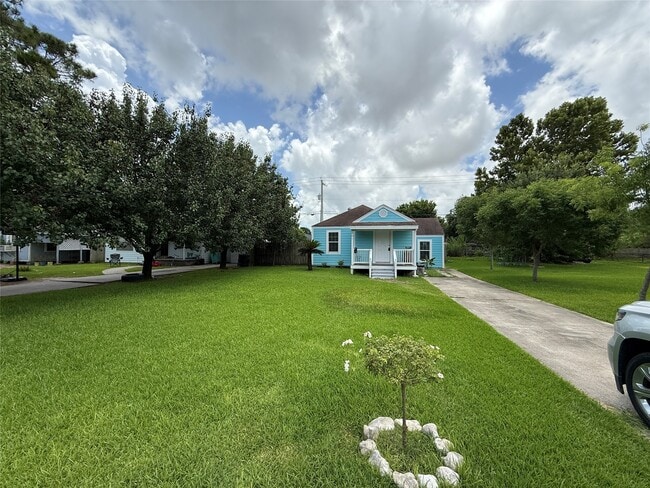 Primary Photo - 501 19th Ave N