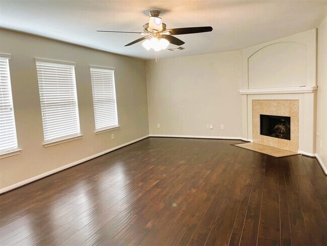 Building Photo - 2518 Hidden Park Ln