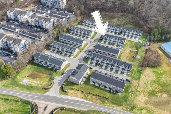 Building Photo - 332 Titan Rdg Wy