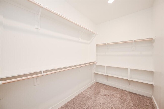 Building Photo - 21827 Erskine Peaks Pl