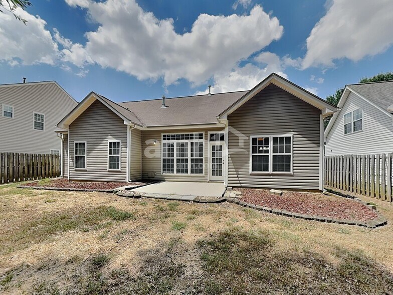 Building Photo - 14036 McGloughlin Way Ct