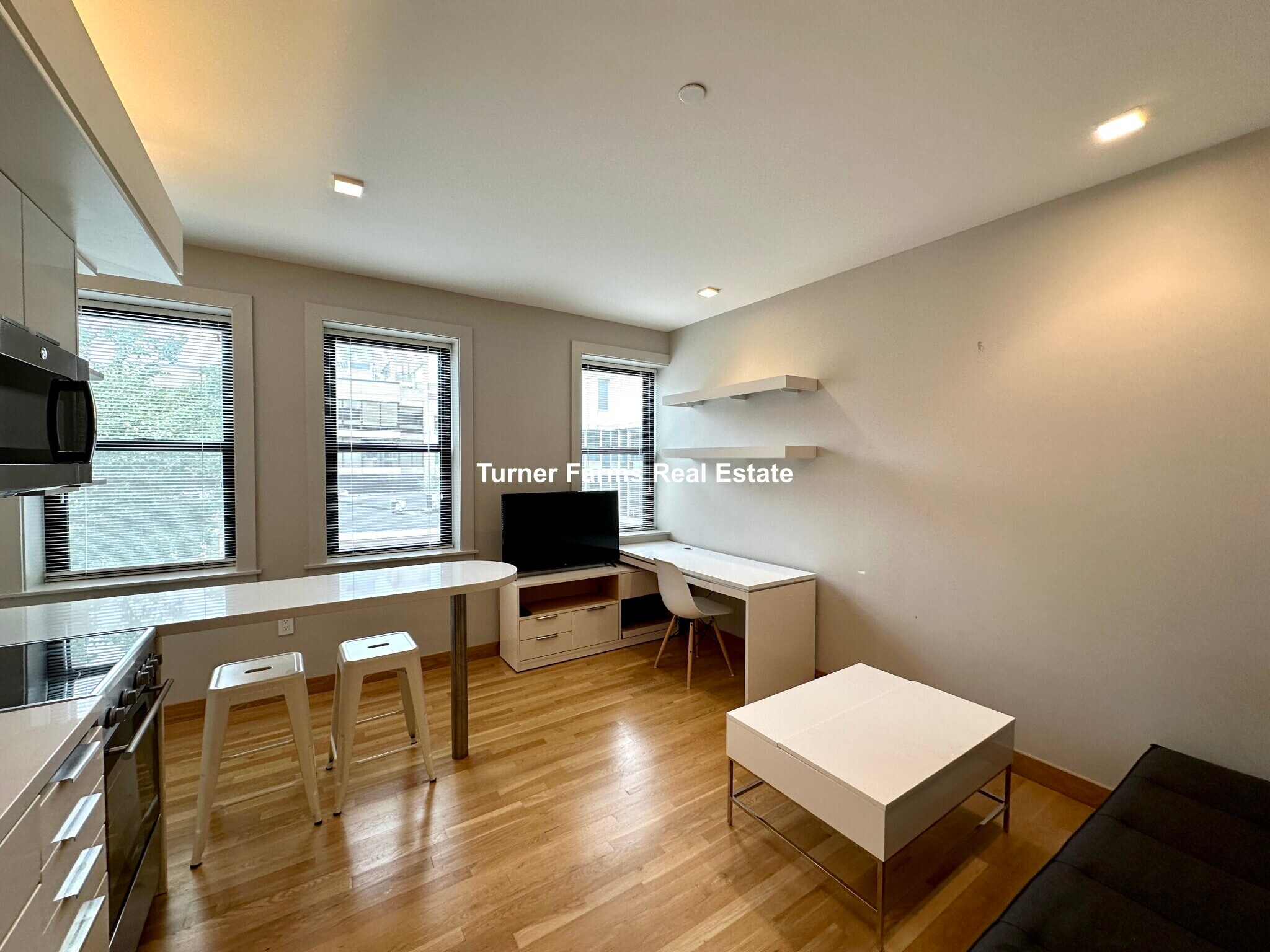 Building Photo - 15 Mount Auburn St