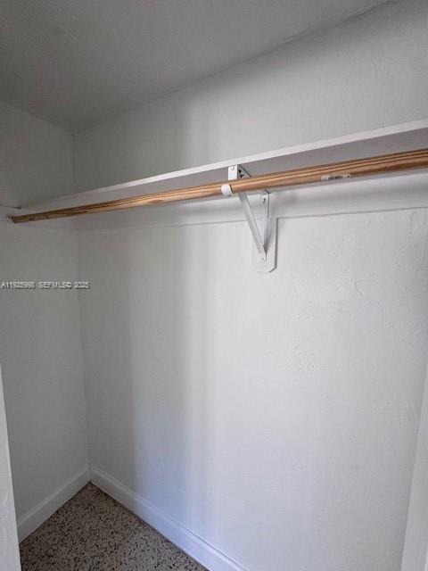 Building Photo - 900 SW 5th Ave